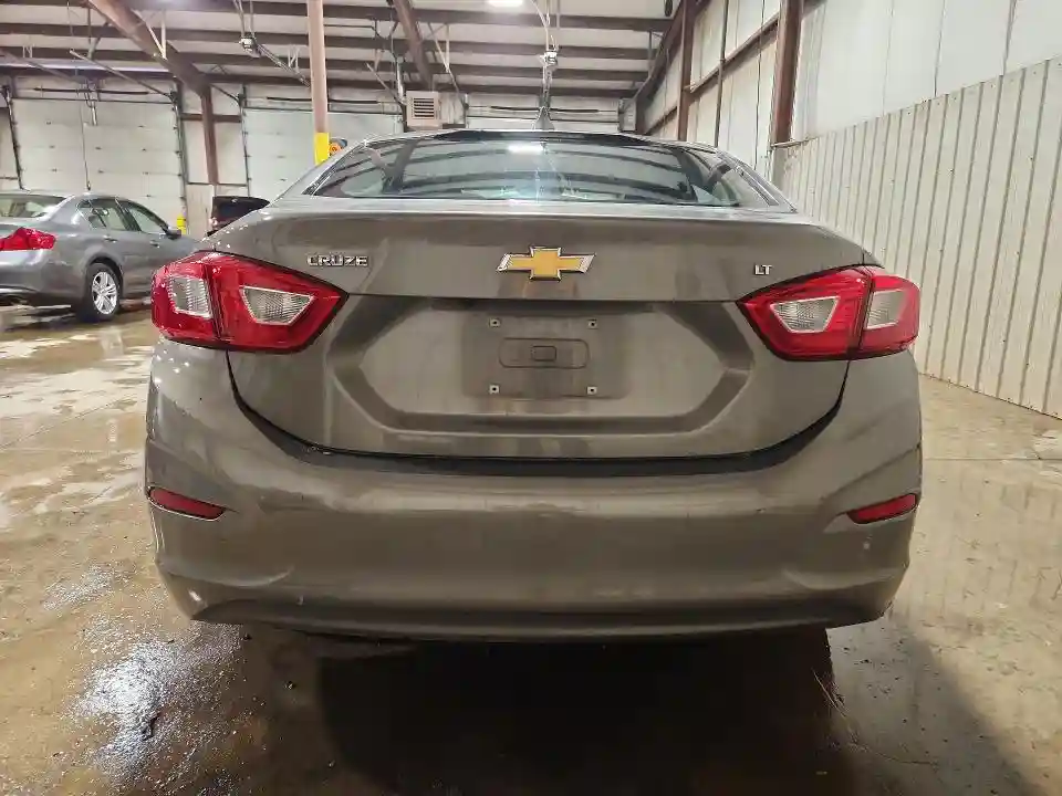 1G1BE5SM8J7211407 2018 CHEVROLET CRUZE-5
