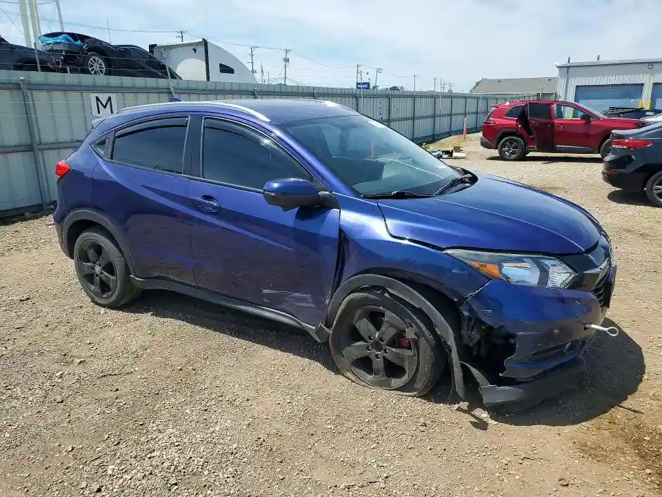 3CZRU6H70HM722202 2017 HONDA HR-V-3