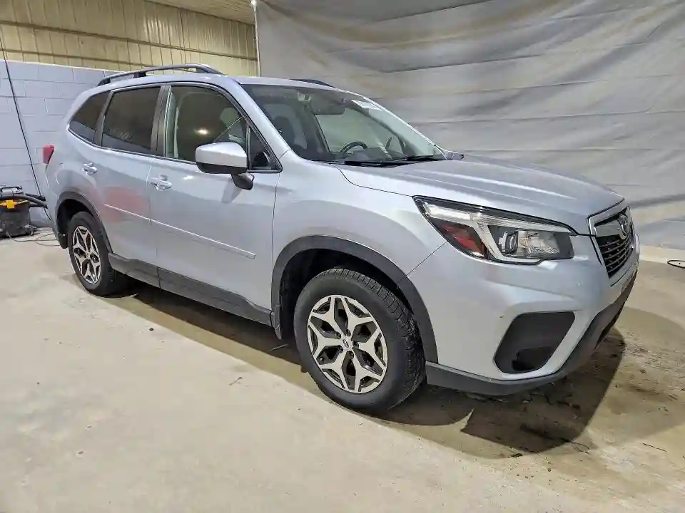 JF2SKAJC0LH443810 2020 SUBARU FORESTER-3