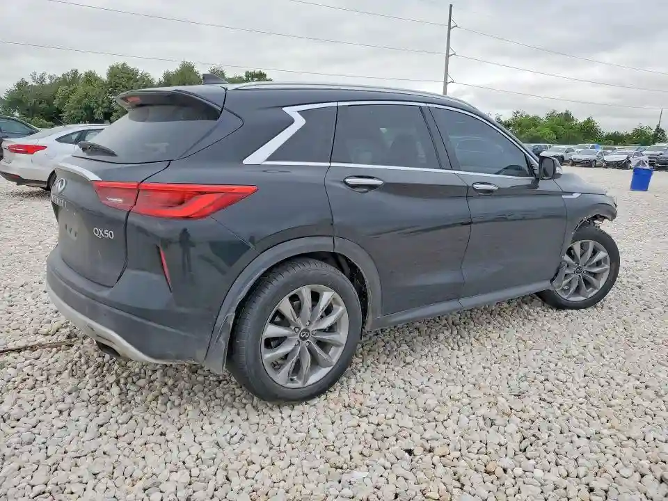 3PCAJ5M11LF107209 2020 INFINITI QX50-2
