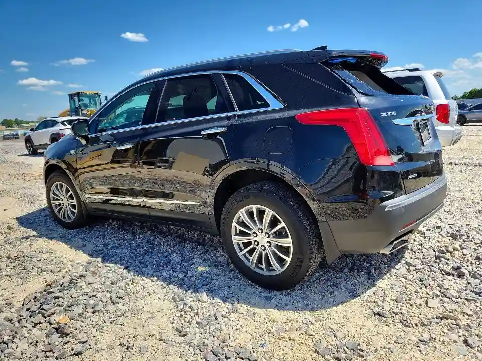 1GYKNDRS4HZ325578 2017 CADILLAC XT5-1
