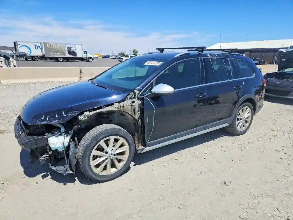 3VWH17AU2JM757522 2018 VOLKSWAGEN GOLF-0