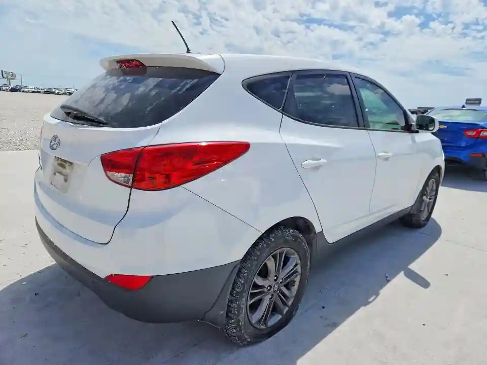 KM8JT3AFXFU086754 2015 HYUNDAI TUCSON-2