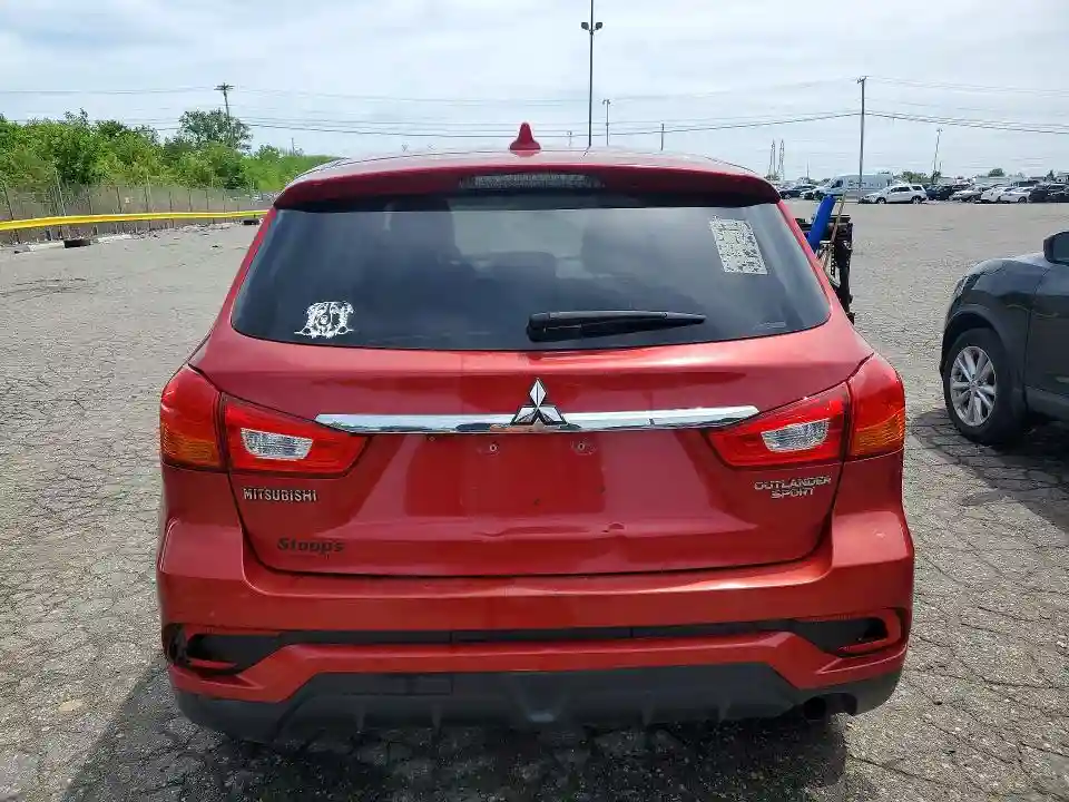 JA4AR3AU5JZ035685 2018 MITSUBISHI OUTLANDER-5