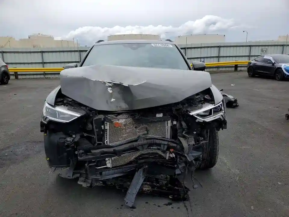 WA1EECF30R1069797 2024 AUDI Q3-4