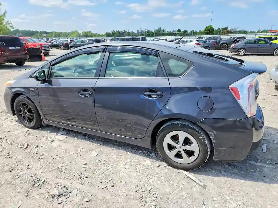 JTDKN3DU9F0417831 2015 TOYOTA PRIUS THRE-1