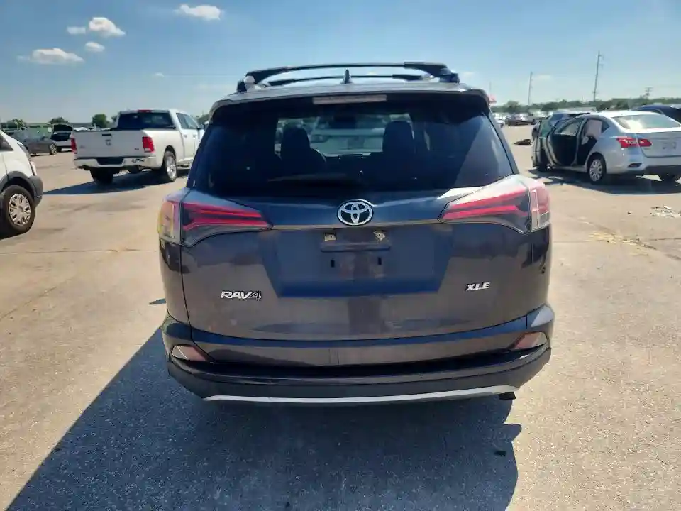 JTMWFREV1JJ736555 2018 TOYOTA RAV4-5