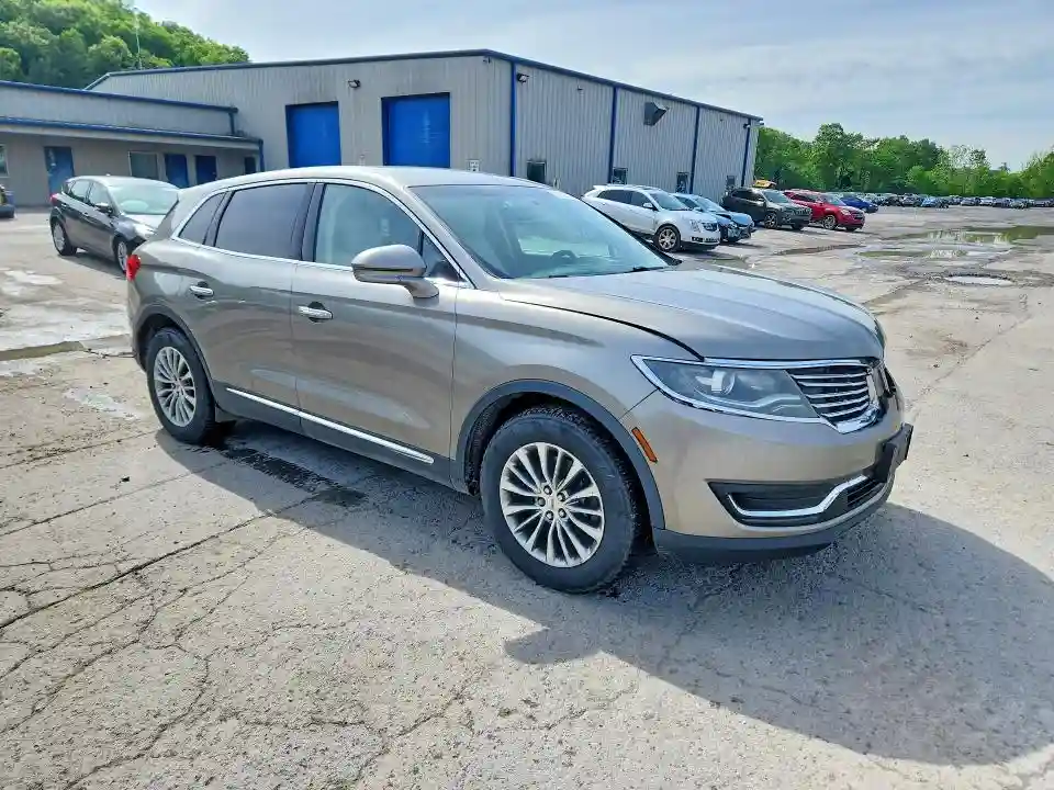 2LMTJ8KR5GBL55033 2016 LINCOLN MKX-3