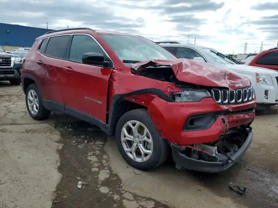 3C4NJDBN8RT137965 2024 JEEP COMPASS-3