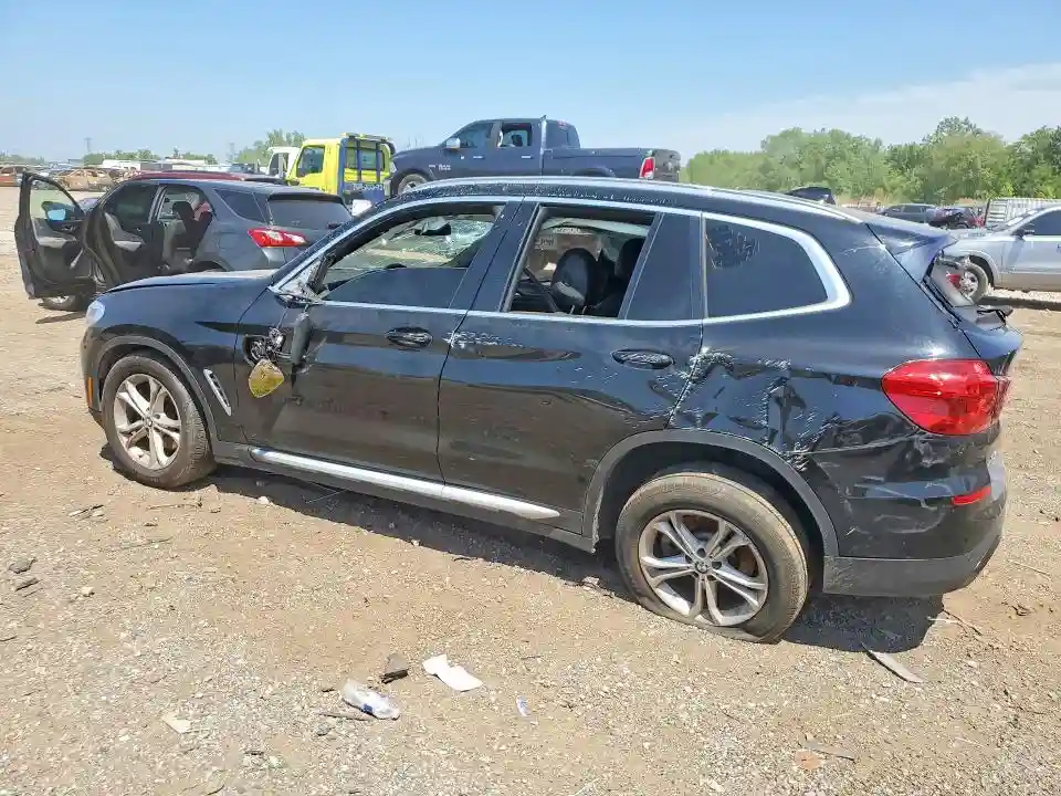 5UXTR9C56KLE18211 2019 BMW X3-1
