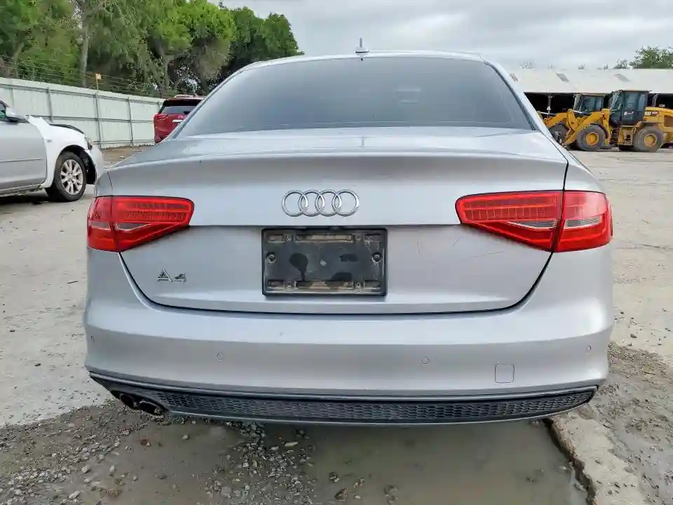 WAUEFAFL8FN022672 2015 AUDI A4-5