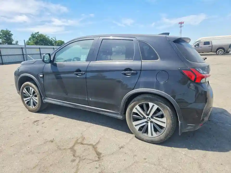 JA4APUAUXNU007170 2022 MITSUBISHI OUTLANDER-1