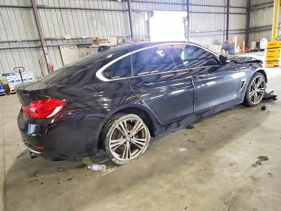 WBA4E5C54HG189114 2017 BMW 4 SERIES-2