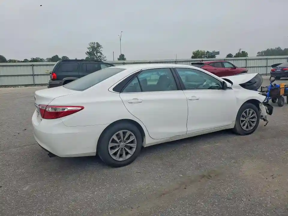 4T1BF1FKXHU284419 2017 TOYOTA CAMRY-2