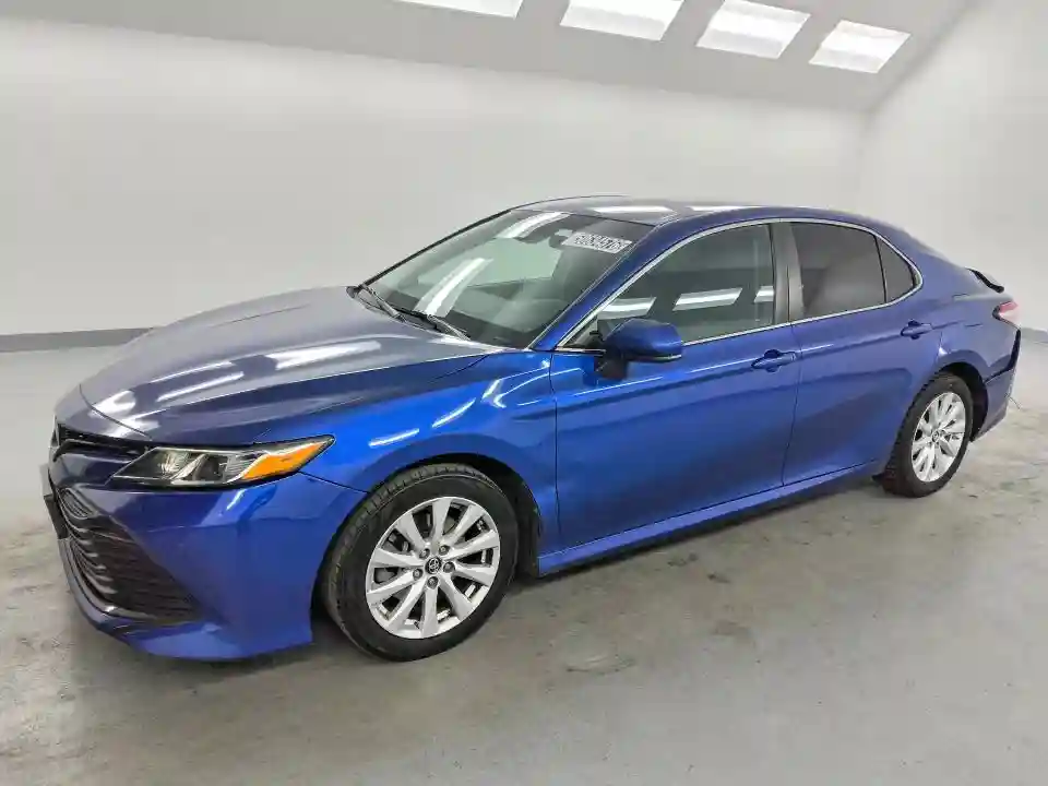 4T1B11HK8JU561473 2018 TOYOTA CAMRY-0