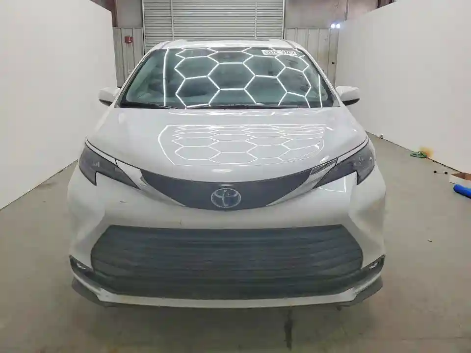 5TDYRKEC1SS262276 2025 TOYOTA SIENNA-4