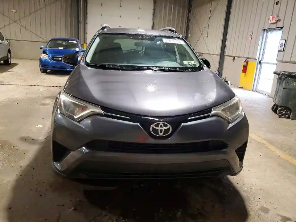 JTMBFREV2GJ093298 2016 TOYOTA RAV4-4