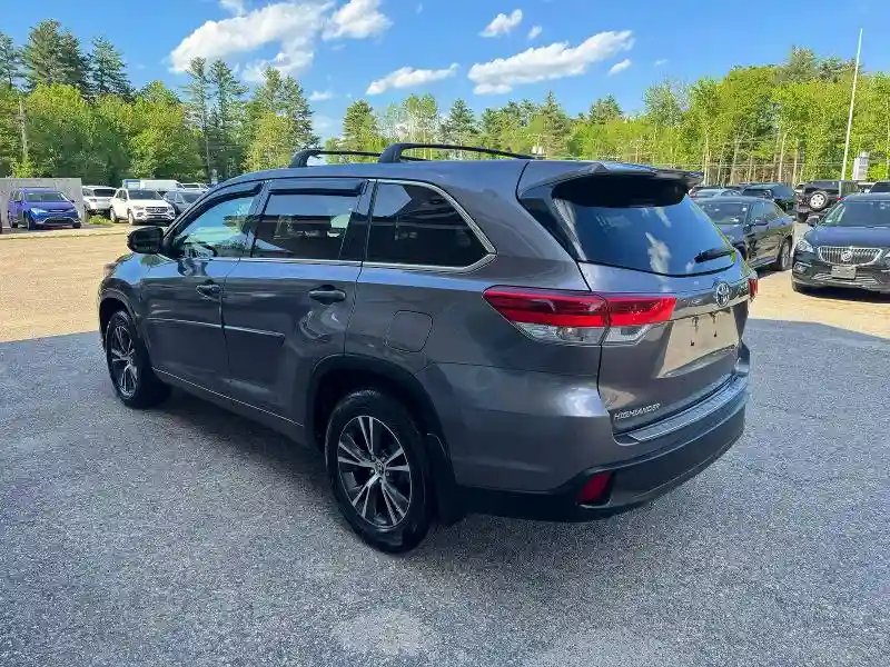 5TDBZRFH6JS913523 2018 TOYOTA HIGHLANDER-2