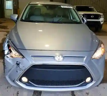 3MYDLBYV2KY504340 2019 TOYOTA YARIS-4