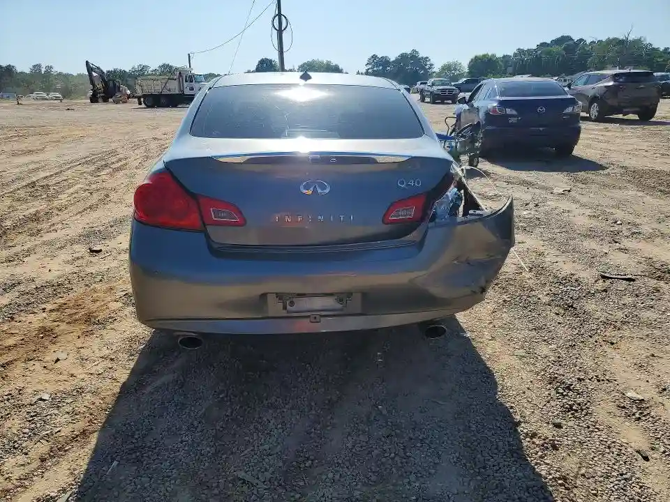 JN1CV6AP7FM503140 2015 INFINITI Q40-5