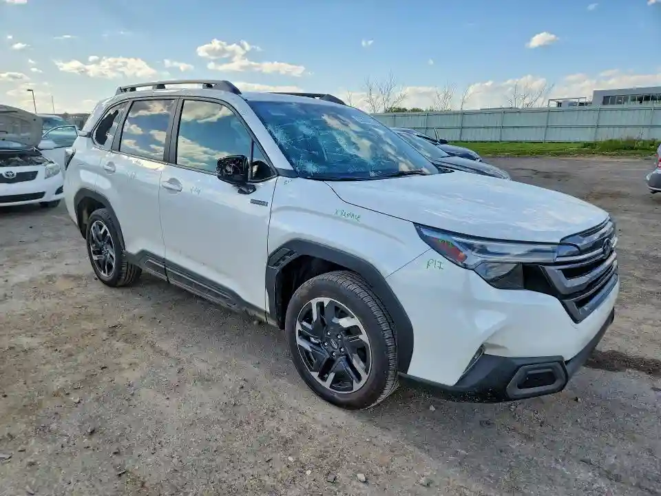 JF2SLSRD2SH448554 2025 SUBARU FORESTER-3