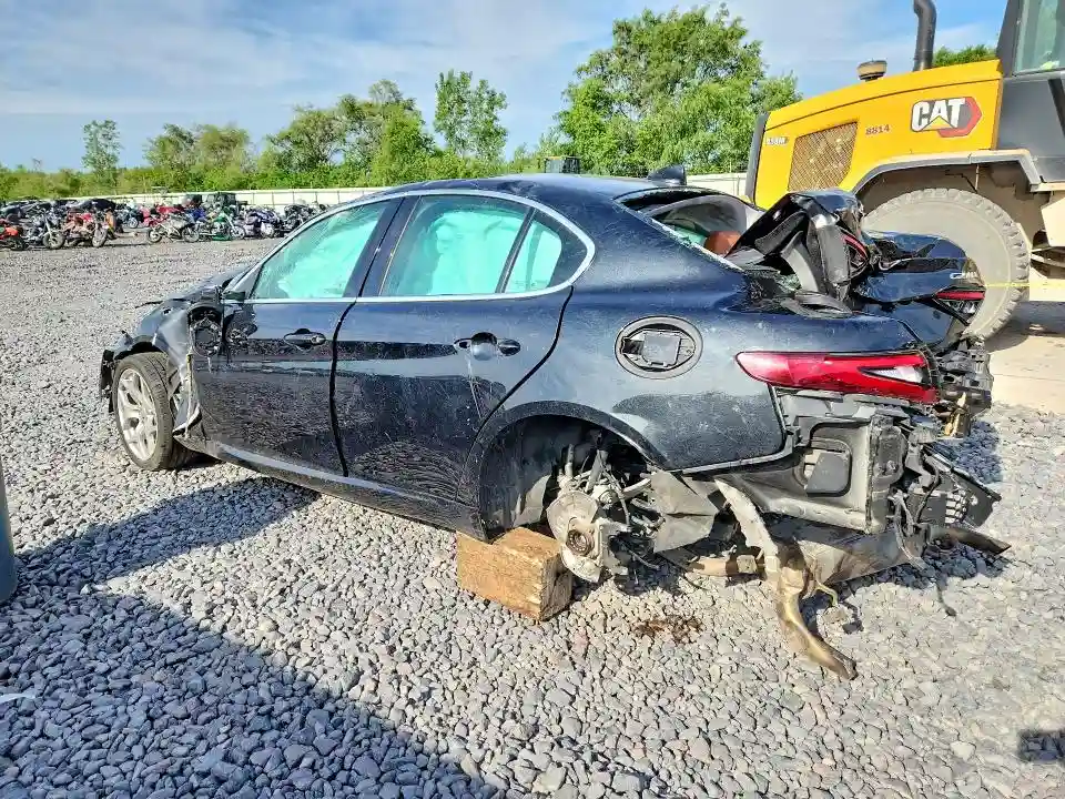 ZARFANBN8M7647830 2021 ALFA ROMEO GIULIA-1