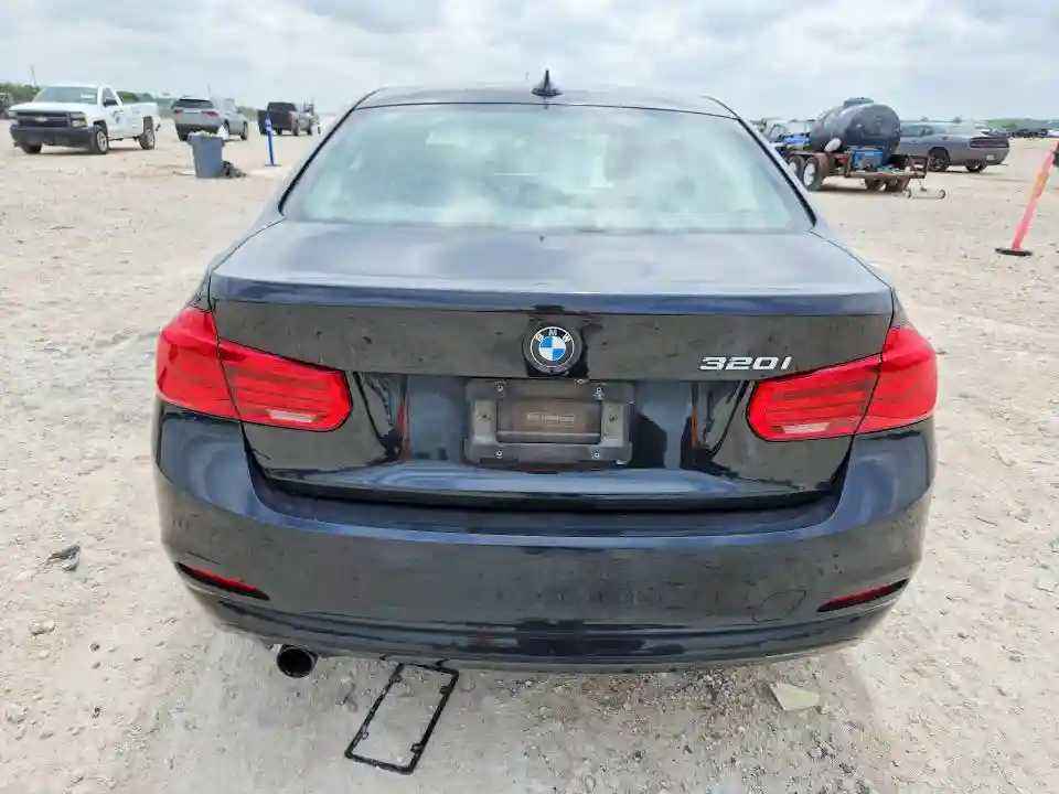 WBA8E1G59JNU90189 2018 BMW 3 SERIES-5
