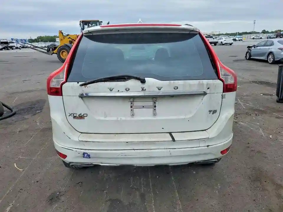 YV440MDJ8F2676329 2015 VOLVO XC60-5