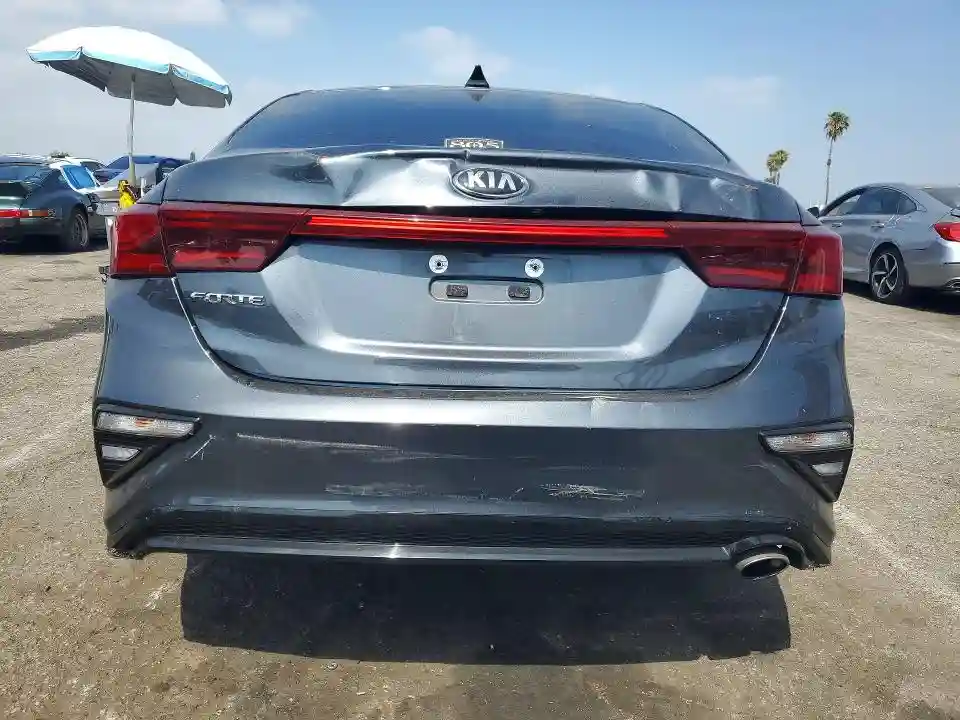 3KPF24AD4ME278085 2021 KIA FORTE-5
