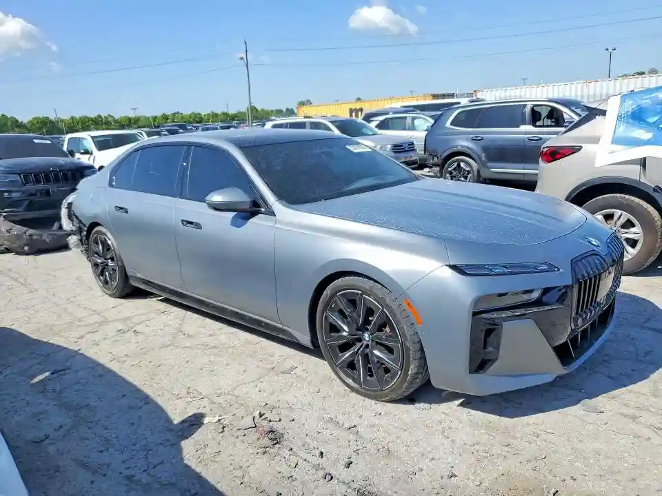 WBA33EJ0XPCM54214 2023 BMW 7 SERIES-3