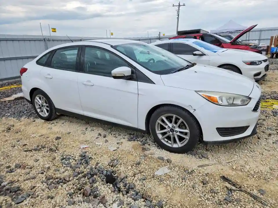 1FADP3F23FL243340 2015 FORD FOCUS-3