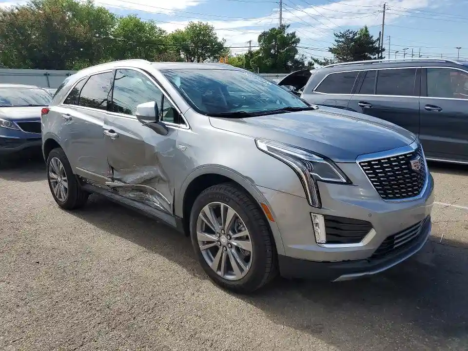 1GYKNCR46SZ127443 2025 CADILLAC XT5-3