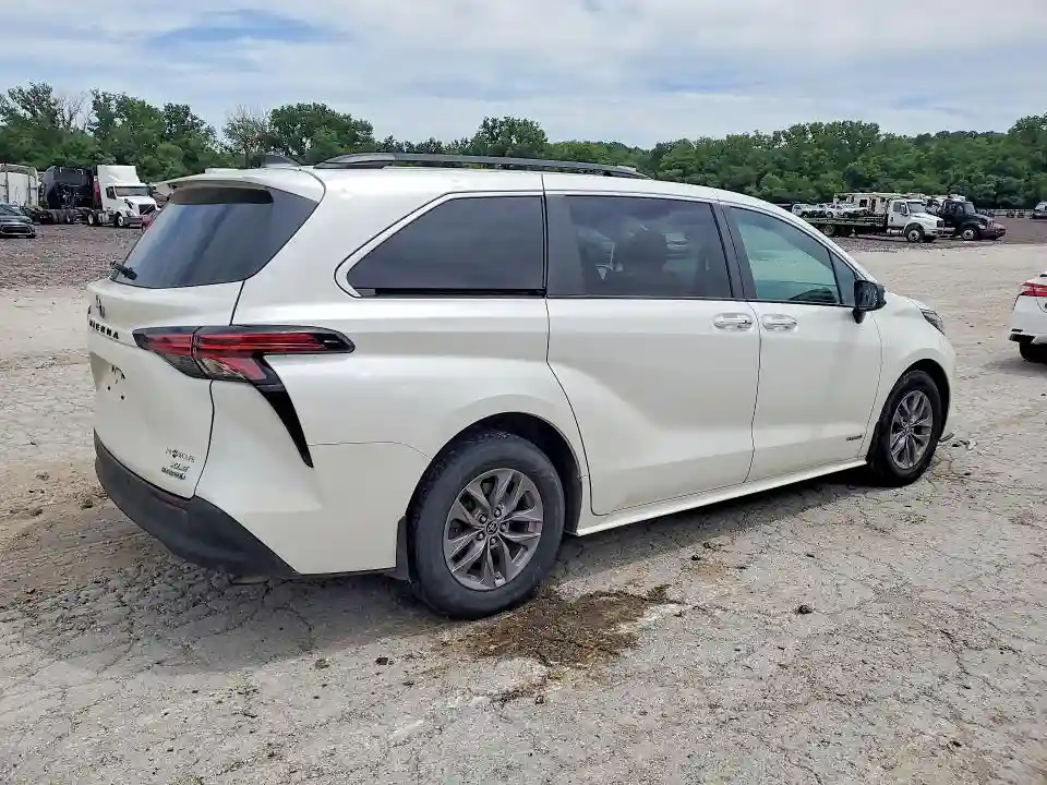 5TDJSKFC5MS026348 2021 TOYOTA SIENNA-2