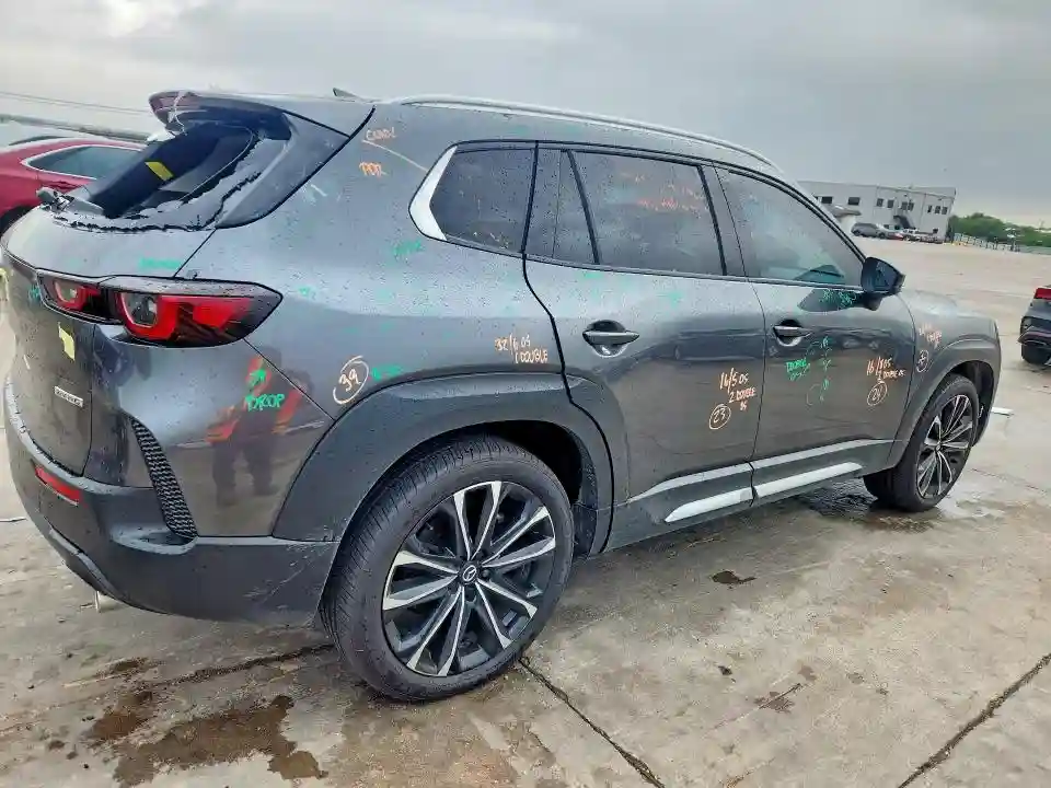 7MMVABEM3SN360735 2025 MAZDA CX-50-2