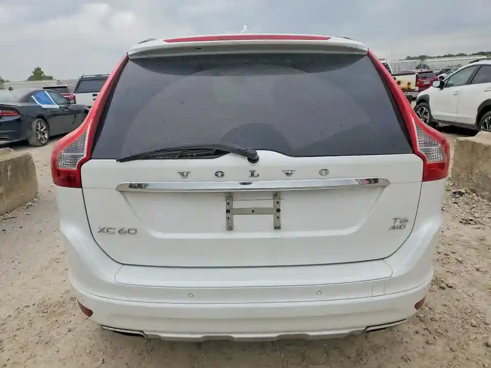 YV4902RK1F2670285 2015 VOLVO XC60-5