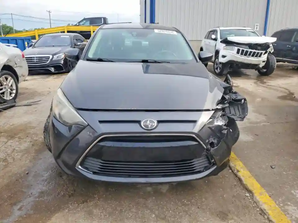 3MYDLBZV1GY120765 2016 SCION IA-4