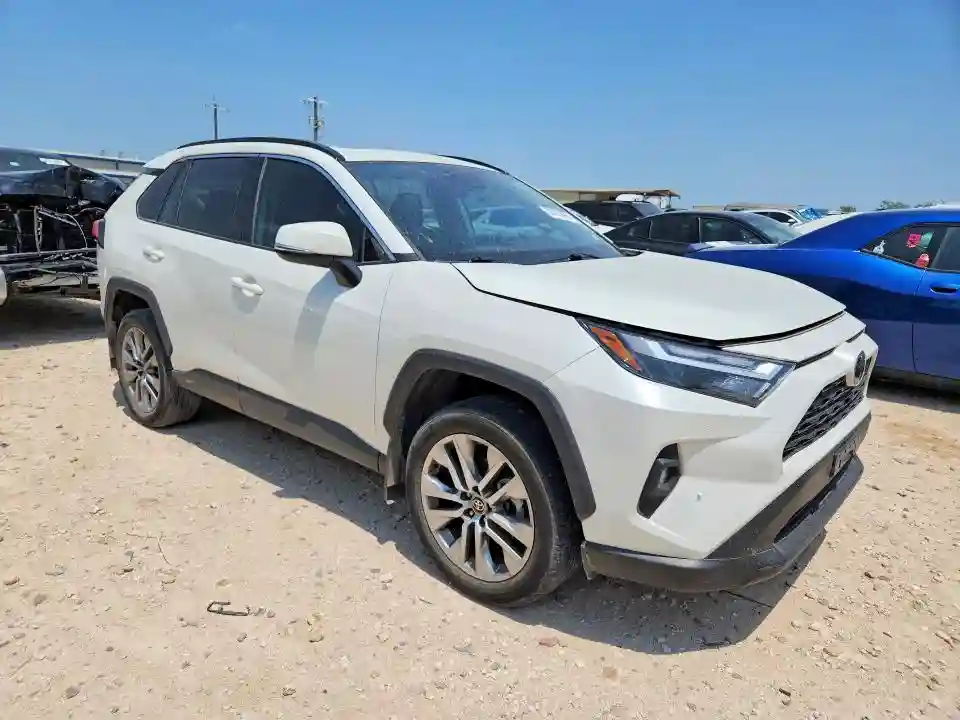 2T3C1RFV6NW186017 2022 TOYOTA RAV4-3