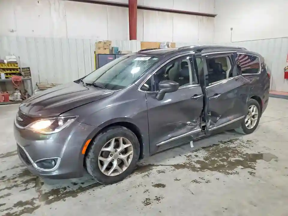 2C4RC1BGXJR123231 2018 CHRYSLER PACIFICA-0