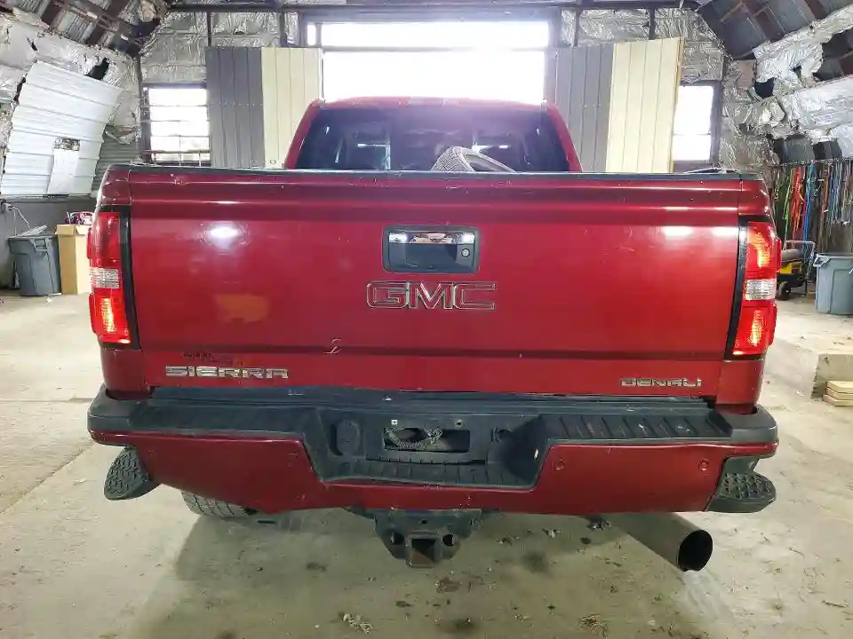 1GT12UEY1JF202459 2018 GMC SIERRA-5