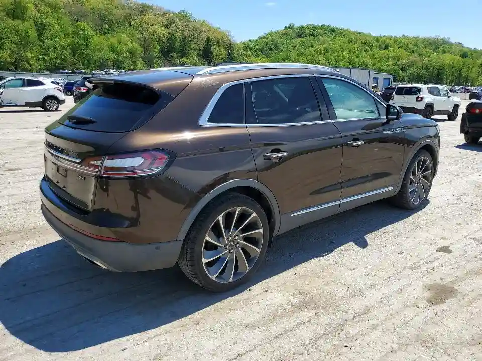 2LMPJ6L91KBL42485 2019 LINCOLN NAUTILUS-2