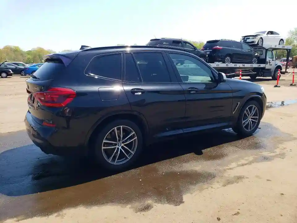 5UXTS3C58J0Y97486 2018 BMW X3-2