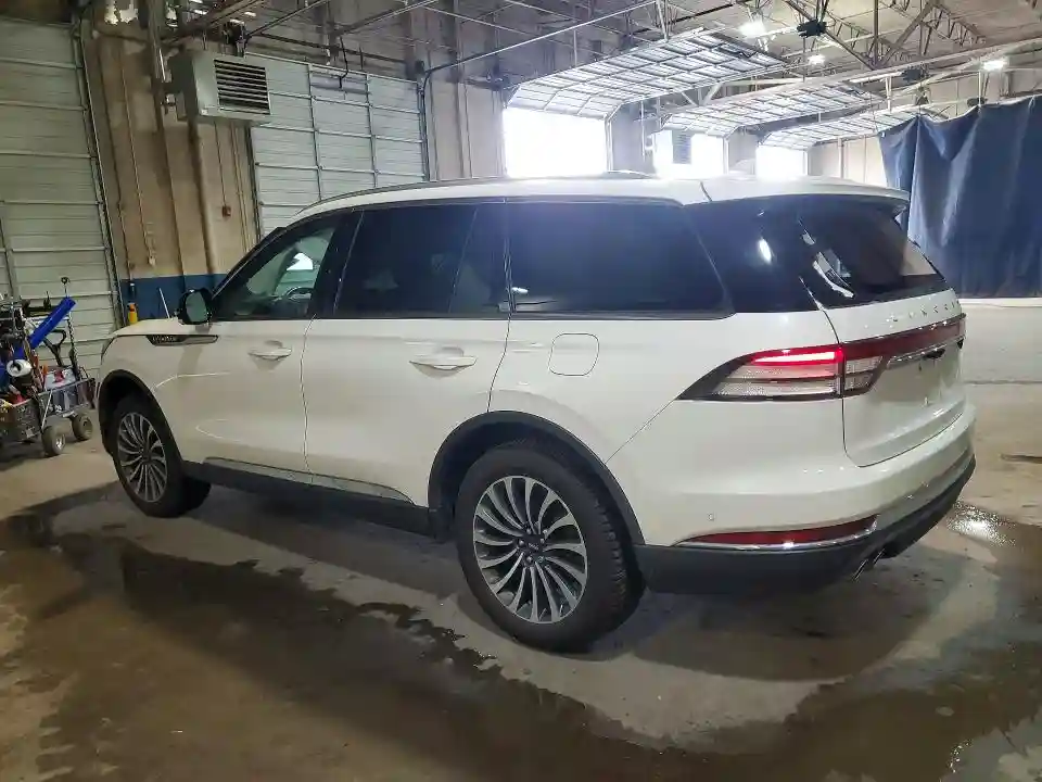 5LM5J7XC8NGL07466 2022 LINCOLN AVIATOR-1