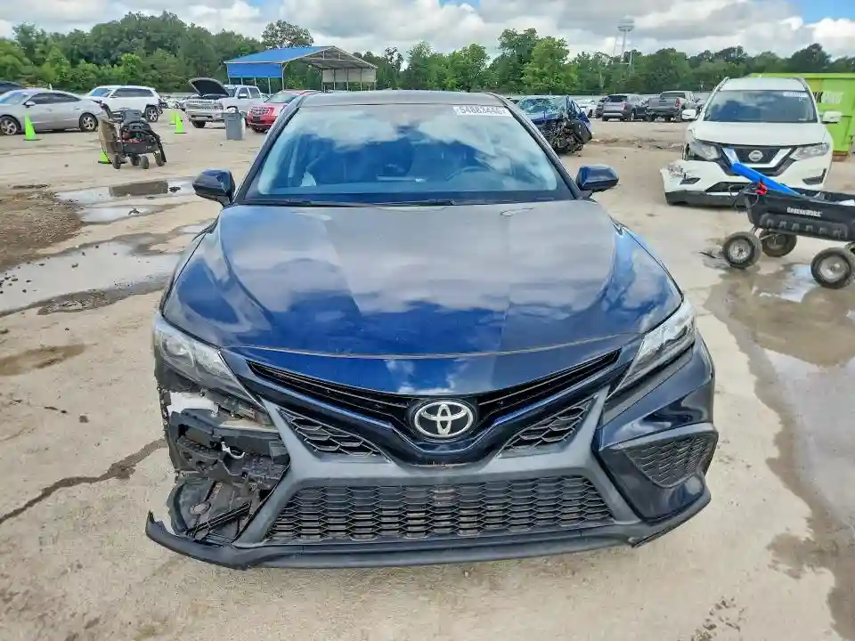 4T1G11AK7MU568354 2021 TOYOTA CAMRY-4