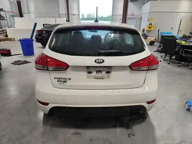 KNAFK5A87J5772955 2018 KIA FORTE-5