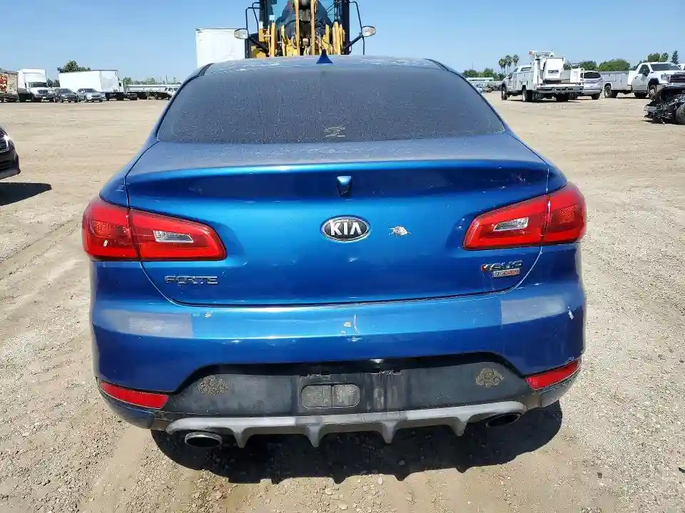 KNAFZ6A31F5271475 2015 KIA FORTE-5
