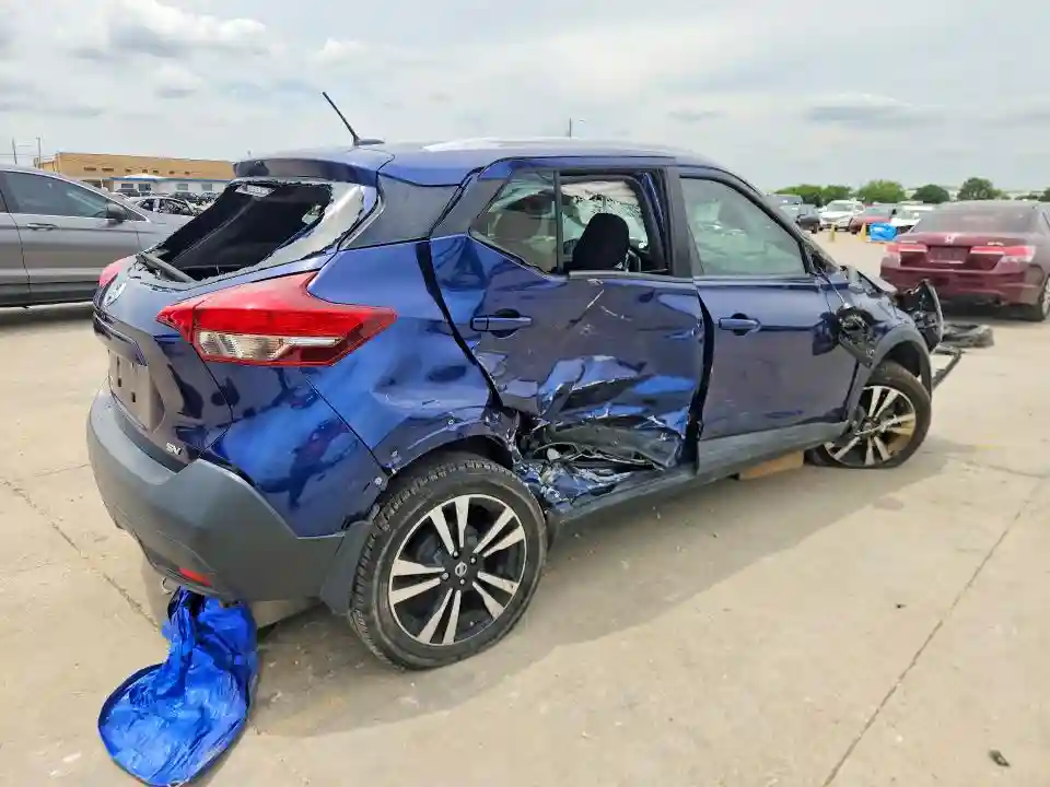 3N1CP5CU6JL529917 2018 NISSAN KICKS-2