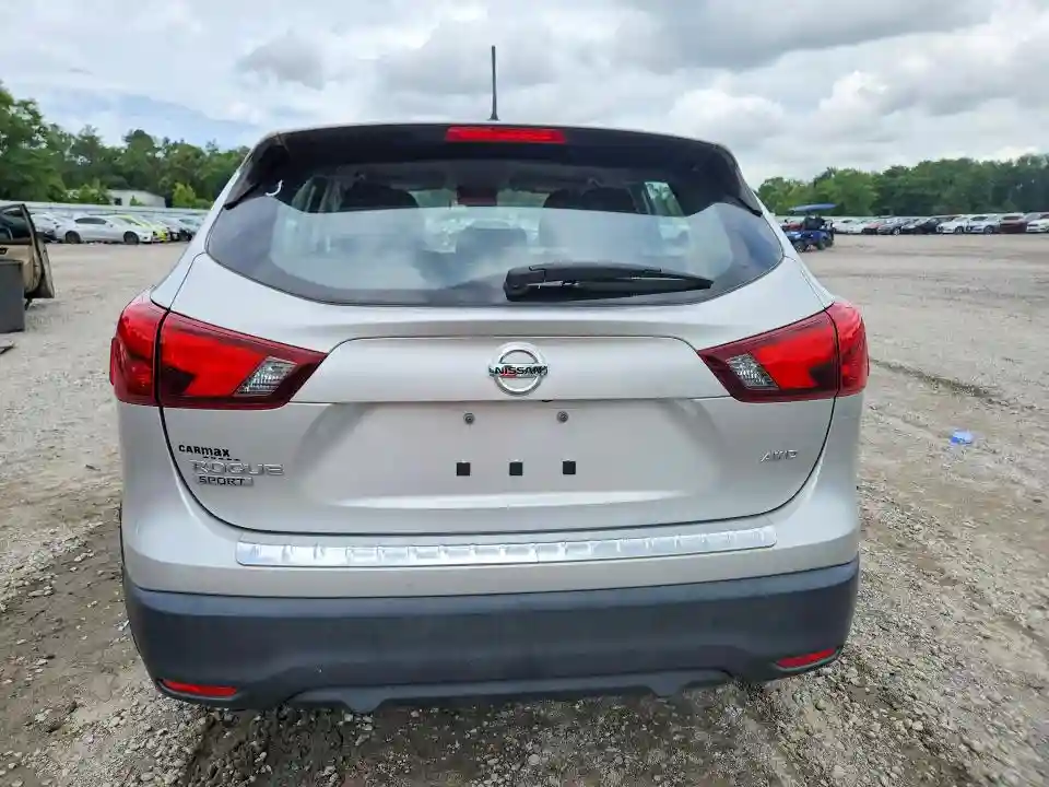 JN1BJ1CR0JW287072 2018 NISSAN ROGUE-5