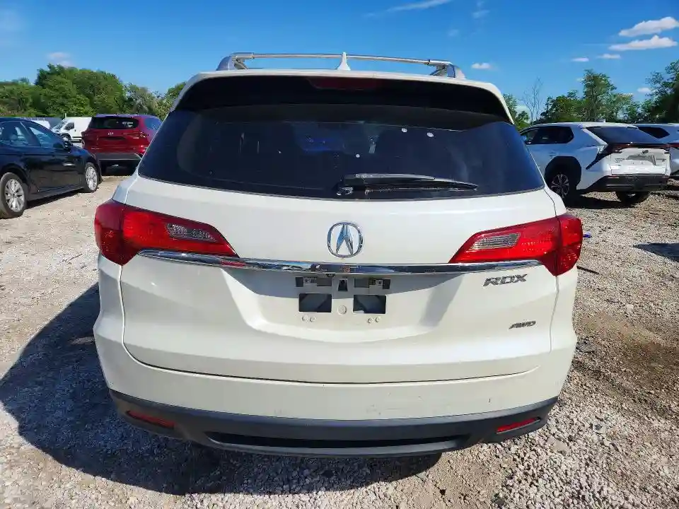 5J8TB4H34EL000572 2015 ACURA RDX-5