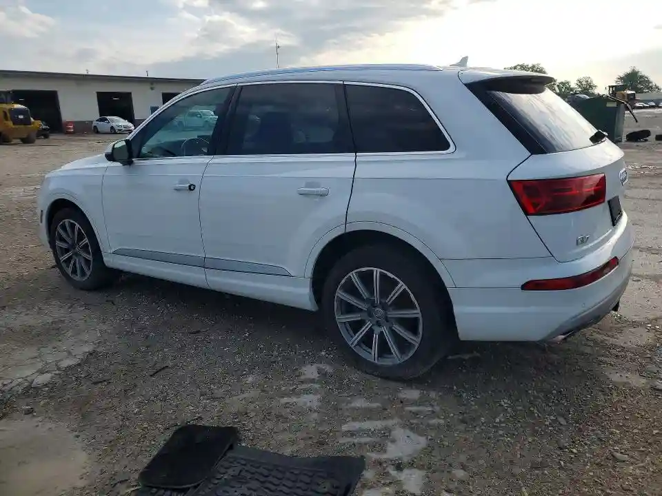 WA1LAAF76JD027261 2018 AUDI Q7-1