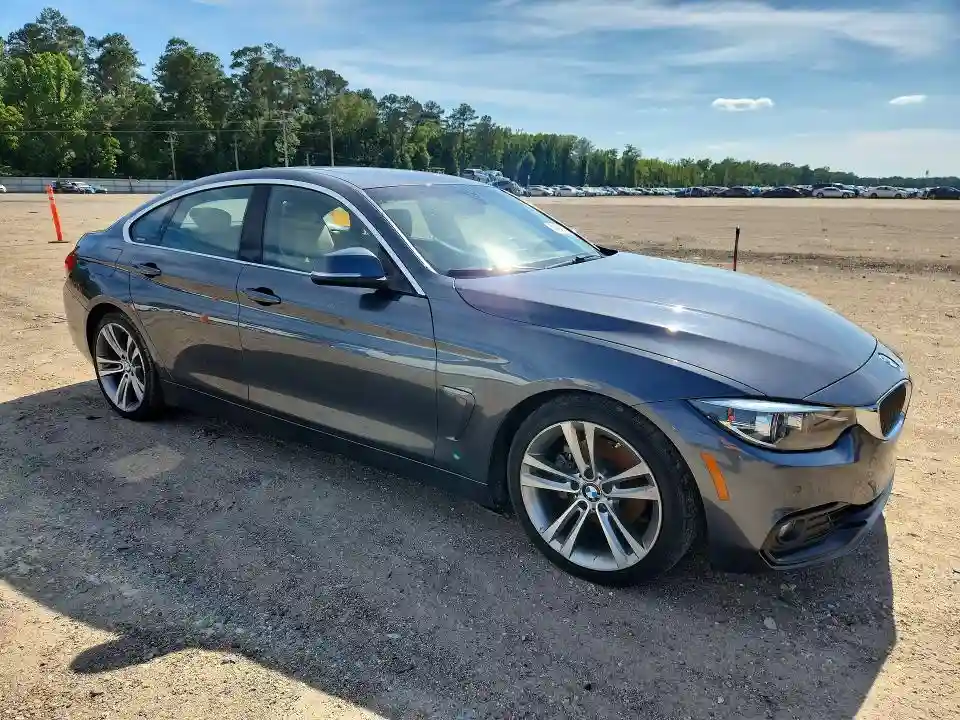 WBA4J1C52JBM10264 2018 BMW 4 SERIES-3